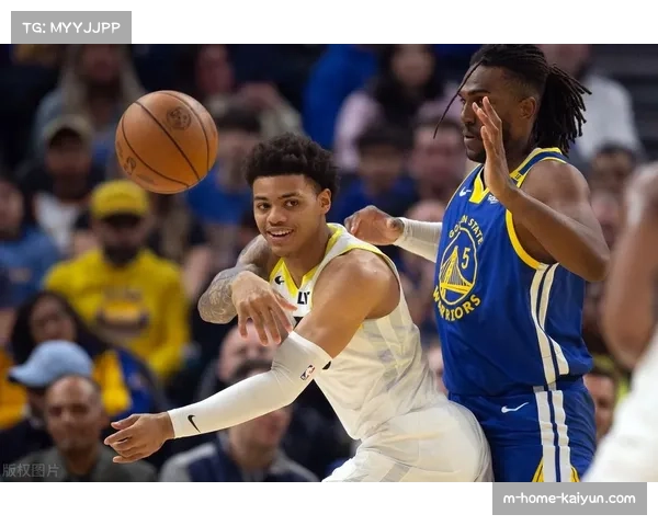 塞克斯顿24分空砍难救爵士 球队重建期进攻体系待完善